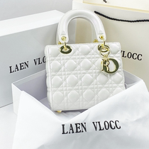 Hong Kong Light Luxury Womens Bag 2021 New Premium Leather Waffei Bag with Model Lingge Sangrid mini Bag Hand bag