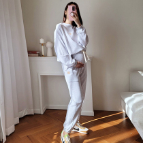 Pregnant women set autumn and winter hot mom wear loose size 2021 New Fashion round neck sweater belly pants two-piece set