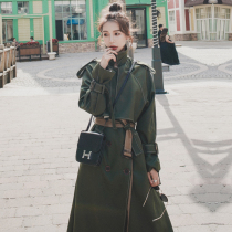 Army green fake two-piece windbreaker womens long 2021 autumn new loose temperament Hepburn wind over-the-knee coat tide