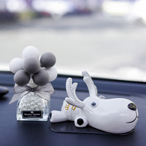 Car ornaments cute ins wind lady safe trip personality creative aromatherapy center console cute cute deer girl