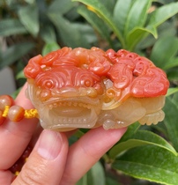 Yang Yujia natural yellow dragon Jade chicken Red Red Ice yellow old material carving overlord brave hand play pendant certificate New