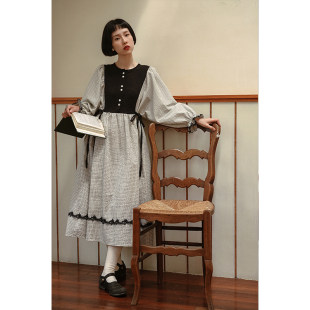 However, the Japanese style pattern dress for women 2024 new spring and autumn splicing loose lace-up waist early spring skirt