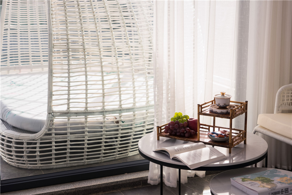 Dali Dali Can Stay Inn Terrace for sea-view twin rooms