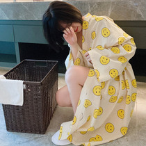 Smiley Face Sleeping Robes Lady Spring Autumn Long pure cotton cute couple bath robes with water-absorbing bath clothes thin and sleep-clad summer