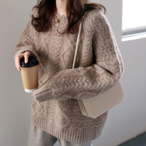  2021 early autumn new retro Japanese twist loose outer wear clothes lazy wind knitwear jacket sweater female