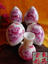 Hand drawn carmine peony flower pattern Small apple chick heart embroidered eyes Red child jar Bird food jar Dongying Hall