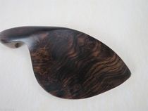 High quality 1 piece of natural Ebony small cheek support 4 4 4 violin accessories