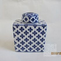 Neoclassical blue and white porcelain ornaments Square flat jar Table decorations Soft decorations in the study