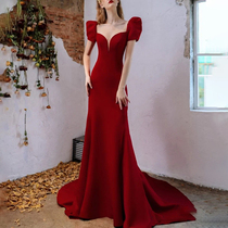 Bridal wine red toast dress 2021 new temperament banquet waist fish tail thin V-neck evening dress female tail