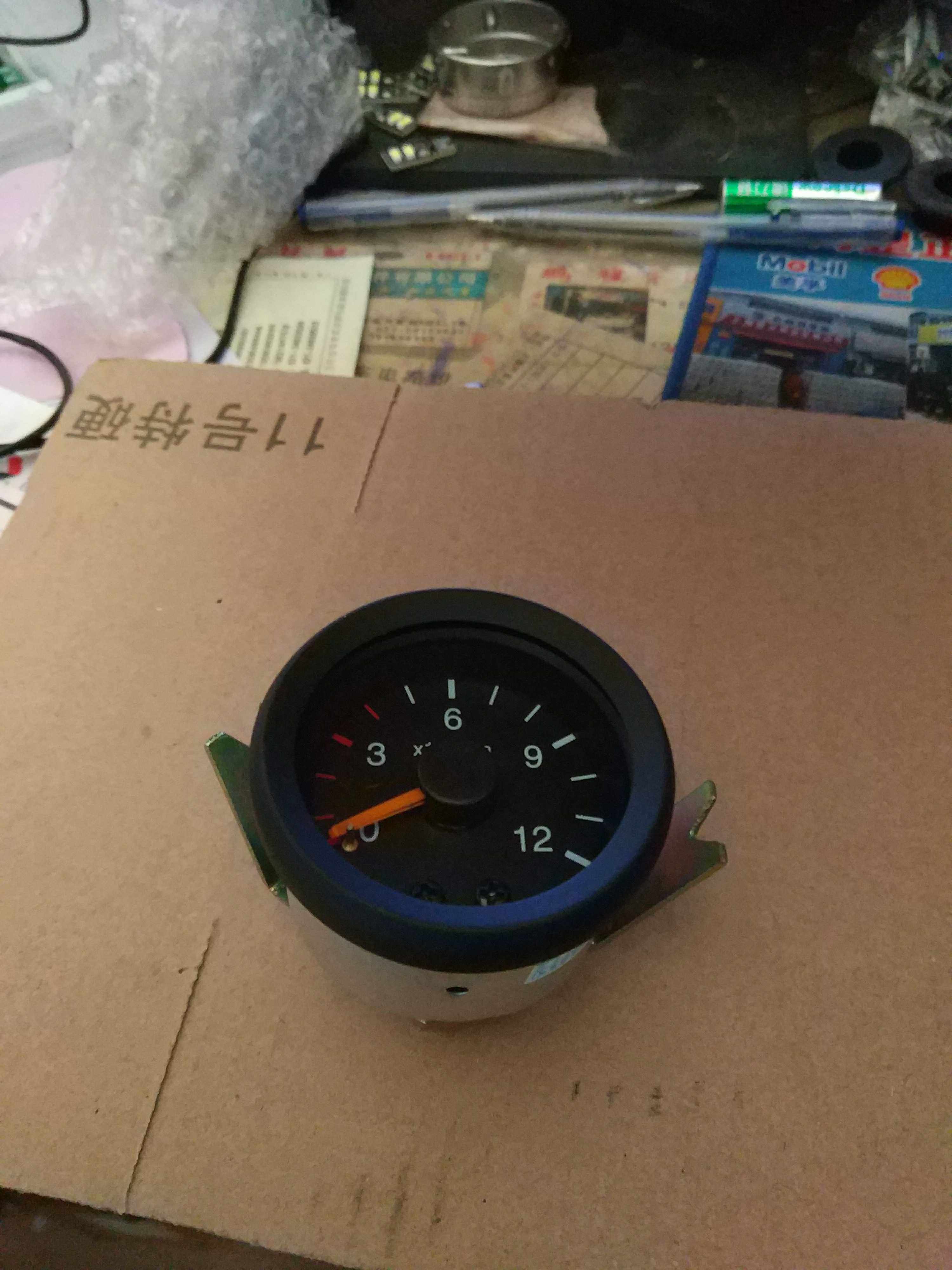 Dongfeng Cummins old round air pressure meter