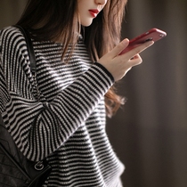 European station cashmere sweater female lazy wind round neck short striped bottomed sweater large size loose temperament sweater women