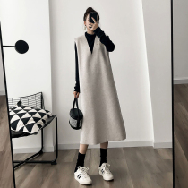 2021 new autumn maternity dress Hong Kong flavor retro two-piece set of small fragrant wind goddess clothes handsome cool tide mother Net Red