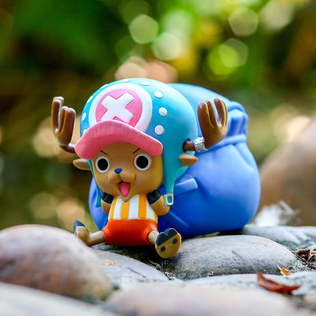 海贼王手办背包乔巴公仔存钱罐车载玩具生日礼物动漫模型桌面摆件