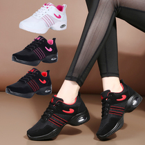 Square dance shoes 2021 autumn and winter new mid-heel sneakers modern dance shoes women wear dancing shoes soft soles