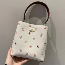 Shanghai Guangdong warehouse 2021 outlets outlet discount store Valentines Day flower bucket bag leisure bag