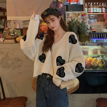 Large size womens fat sister mm Autumn New Korean loose lazy wind V collar love embroidered sweater sweater