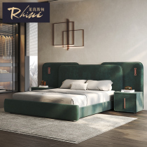High-end main sleeper large bed Advanced frosted cloth small flying elephant light extravagant double man bed upscale villa wedding bed soft-leaning bag with light