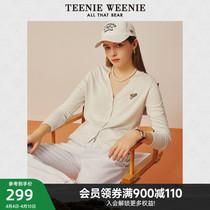 TeenieWeenie small Bear V neckline sweatshirt cardio-hoodie jacket sweater slim fit outside dressed with a thin woman spring summer