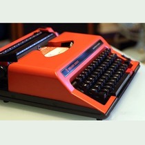 Italy Rover5000 old-fashioned mechanical English typewriter can type retro nostalgic gift collection recommendation