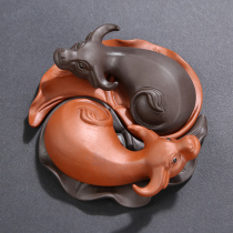 Creative tea pet ornaments Buffalo reverse the universe can be split handmade tea art Purple sand tea plate Tea play tea ceremony can be raised