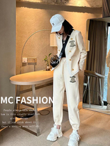 Casual sports suit women 2022 spring new small sub-display slim temperament foreign air and less fragrant wind two sets