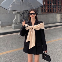  Bow small suit jacket female design sense of mid-length suit early autumn loose and wild fried street temperament top trend