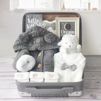 Hong Kong baby clothes gift box female treasure suit male baby handsome thick autumn and winter Full Moon one year old gift