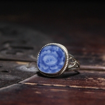 Yinuoxuan old object Qing Dynasty blue and white porcelain piece sterling silver inlaid ring size adjustable literature and art