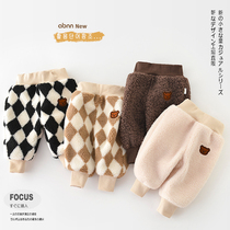 South Korean newborn baby pants autumn and winter plus velvet Diamond Lamb cashmere padded butt pants boys and girls baby leg pants