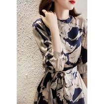 High quality 2021 New Romantic Noble satin exotic print wisps fragrant temperament dress Spring and Autumn New