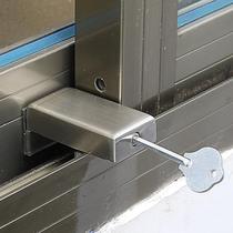 Clip holder limiter thickened screen window windproof push-pull door lock sliding window hotel sturdy window baby baby