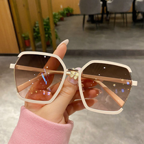 2022 New Summer Sun Protection Han Edition Tide Sun Glasses Womens Fashion Street Flavos Round Face Anti-UV Sunglasses