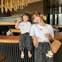  Korea is not the same fried street parent-child clothing mother-daughter summer clothing 2021 new girls summer high-end childrens suit
