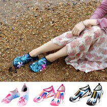 Non-slip swimming shoes sandals men and women Beach socks seaside useful couples cut-proof wading socks wading water traceability shoes