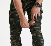 2018 New motorcycle jeans riding pants camouflage anti-drop personality locomotive loose high-elastic pants mens protective gear