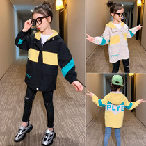 Girls windbreaker 2021 new spring childrens foreign style spring and autumn coat large childrens middle and long splicing Korean version