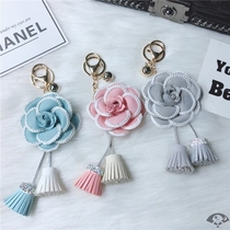 Personality camellia flower tassel keychain Ladies car key chain bag pendant Creative simple fabric pendant
