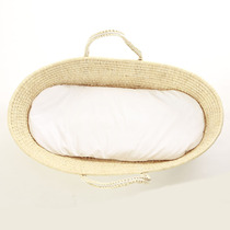 Car-mounted lightweight portable bed newborn baby carrying basket straw sleeping basket discharged portable basket can lie flat cradle