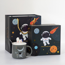 Creative ins Star Astronaut gift water Cup cartoon ceramic mug with lid spoon household milk coffee cup