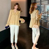 Pregnant womens spring clothes suit Spring and autumn foreign air fashion The Han version of the outside wearing a maternity dress Two sets of snow-spinning blouses go out of the way