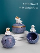 Creative Personality Ashtrays Trendy Fashion Anti Fly Ash with lid Home Living room Office Astronaut Large Number of Smoke cylinders