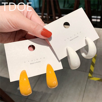 2021 New Tide temperament retro harbor Wind Circle summer white exaggerated 2020 earring earrings female