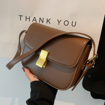 Shanghai warehouse spot withdrawal counter discount womens bag official outlet retro autumn and winter shoulder shoulder bag small square bag M