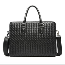 2021 new leisure sports travel shoulder bag trendy business men shoulder bag fashion handwoven Hand bag
