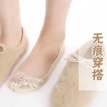 Female Socks Lace Summer New Ultra-thin Boat Socks Anti Slip Anti Fall Cotton Bottom Lace Comfort Sucking Sweat Light Mouth Invisible Socks