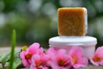 Jiangli No 5 ginger soap Ginger soap face cleansing soap Native ginger juice 80g to remove acne relieve itching suppress sweat and remove prickly heat