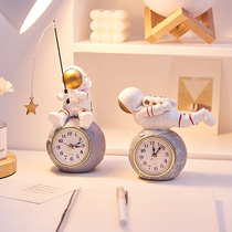 Creative astronaut clock desktop ins ornaments clock children boy student desk bedroom bedside small gift