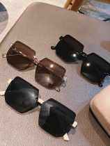 Sunglasses Mens Square Mens Sunglasses Summer Travel Anti-UV Glasses Mens 2021 Trend New Sunshade Mirror