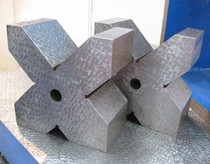  Cast iron V-shaped iron Single-port v-shaped iron steel v-shaped frame v-shaped block Three-port v-shaped iron Four-port v-shaped iron
