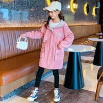 Girls windbreaker coat long 2021 new foreign style Net Red Spring and Autumn Childrens autumn fashionable coat